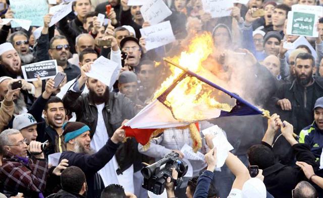 Manistations en Afrique contre Charlie Hebdo