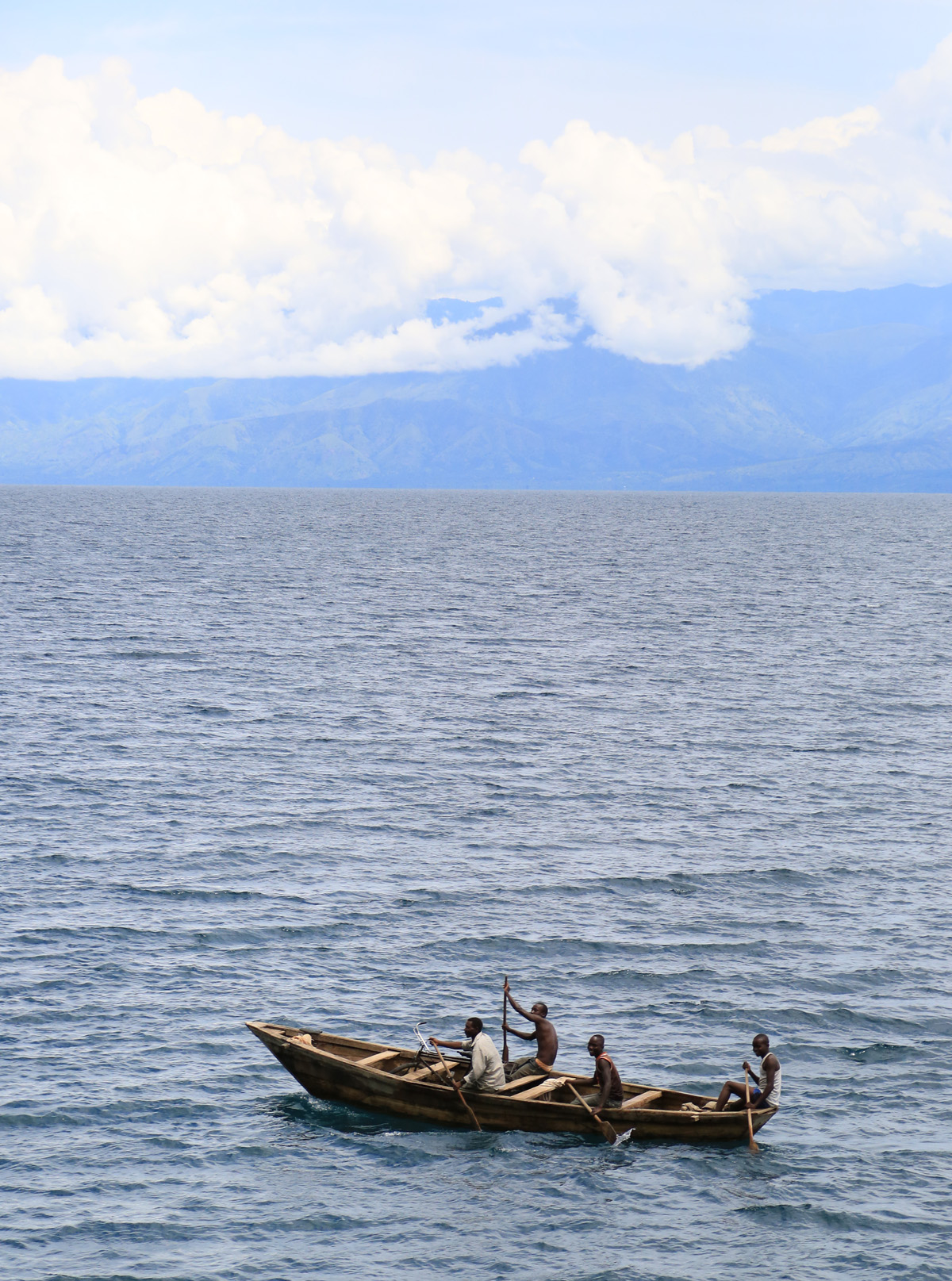 Lac Tanganyika - crédit photo Thierry BARBAUT www.barbaut.com