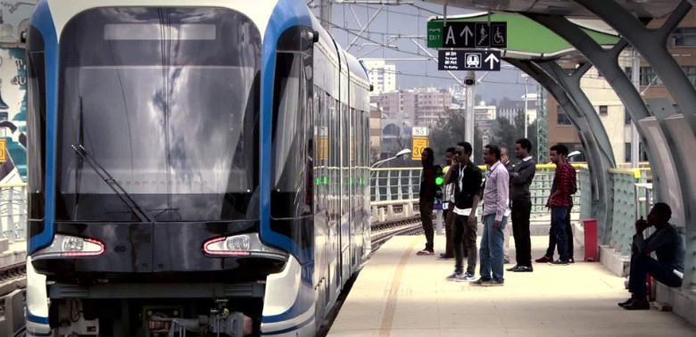 Le métro de la capital d'Ethiopie Addis Abeba impressionne par son modernisme